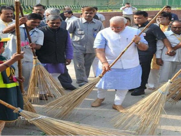  గుజరాతీలను వెంటాడుతున్న ఆరోగ్య కేంద్రాల కొరత