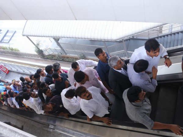  స్మార్ట్ కార్డులు అందుబాటులోకి