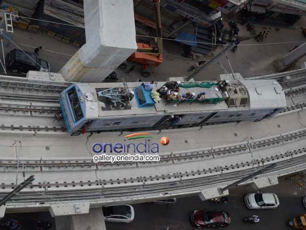 అన్నీ అడ్డంకులే...