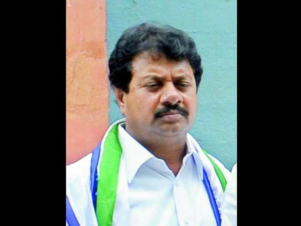 గుర్నాథ్ రెడ్డి రాకపై ప్రభాకర్ చౌదరి అసంతృప్తి