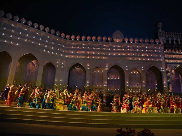  మానుషీ చిల్లర్‌కు సత్కారం