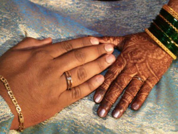 నా భార్యకు షాపింగ్ పిచ్చి ! నా భార్యకు షాపింగ్ పిచ్చి !