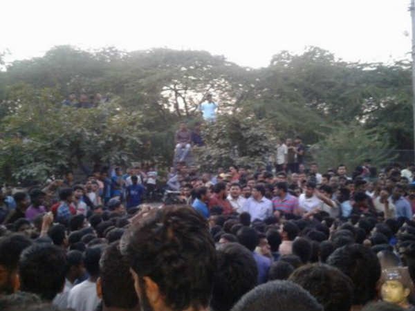 బలగాలతో నిండిపోయిన ఓయు