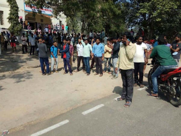 విద్యార్థులే కూల్చేస్తారు: