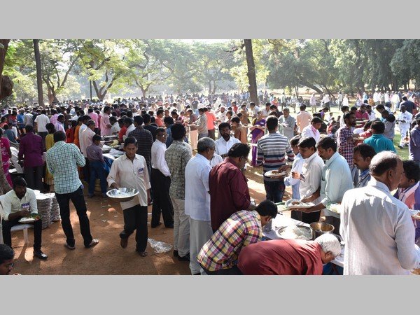 భోజనంలో కులం : గద్దర్‌