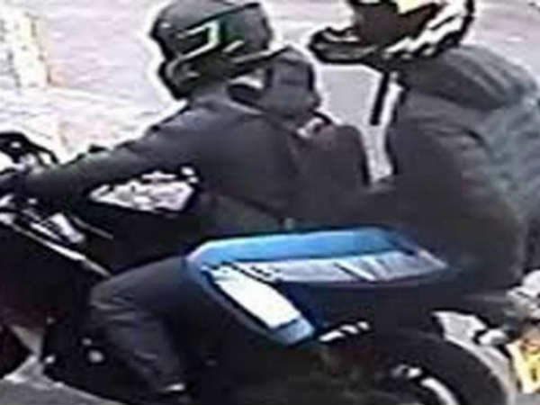  నంబర్ ప్లేట్ లేని బైక్: