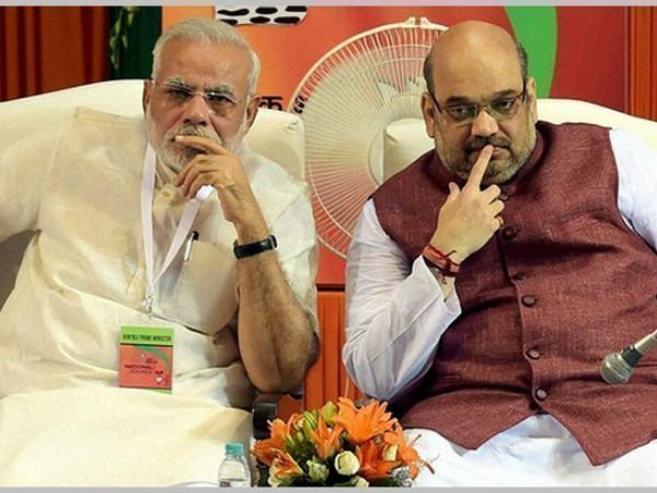 ప్రచారానికి రావద్దని కోరుతూ బ్యానర్లు...