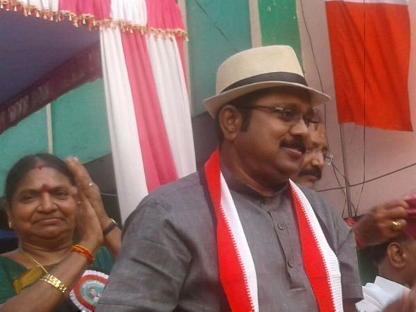  టోపీ గుర్తు