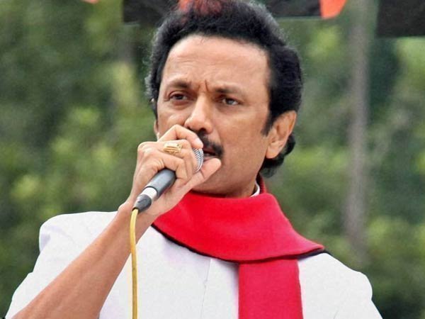  ఆర్కె నగర్‌పై కుట్ర చేస్తున్నారని...