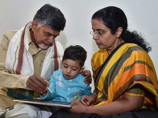 లోకేష్ లెక్కలు అంతా బోగస్ అని..