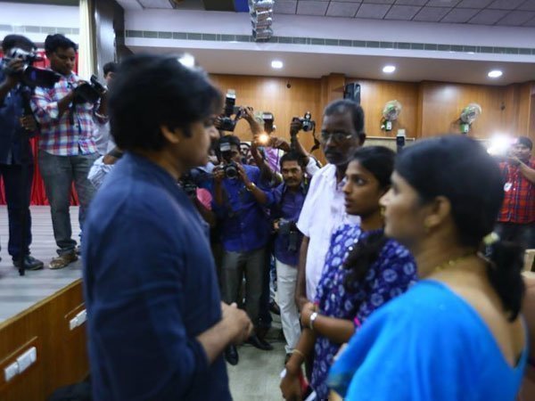  వస్తానని హామీ ఇచ్చారు.. వచ్చారు...