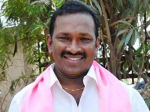  శంకుస్థాపన నుంచి వెళ్లిపోయిన ఎంపీ, ఎమ్మెల్సీ