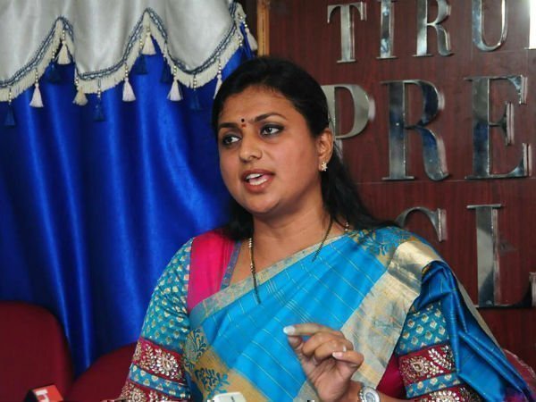 హెరిటేజ్ సంస్థలో ఎవరూ కొనరని ధరలు తగ్గించడం లేదు