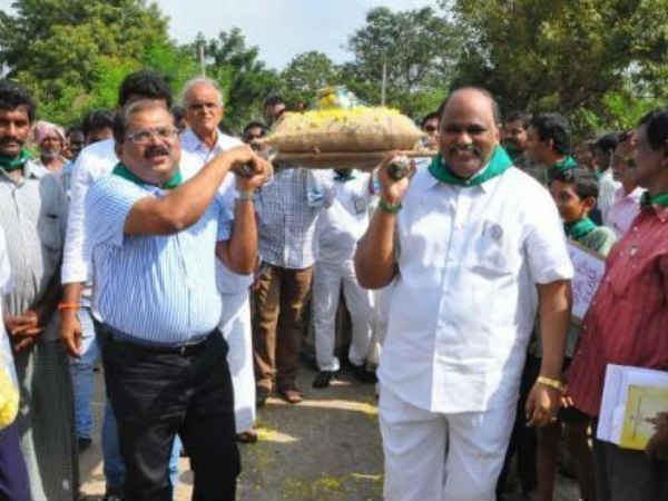 అధికారులతో వాగ్వాదం: