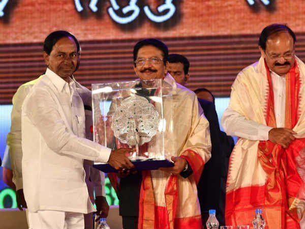 అమ్మ ఒడి.. తొలి బడి