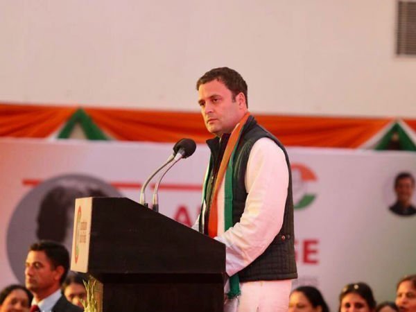 ఇలా రాజకీయాల్లోకి రాహుల్ గాంధీ ఇలా రాజకీయాల్లోకి రాహుల్ గాంధీ