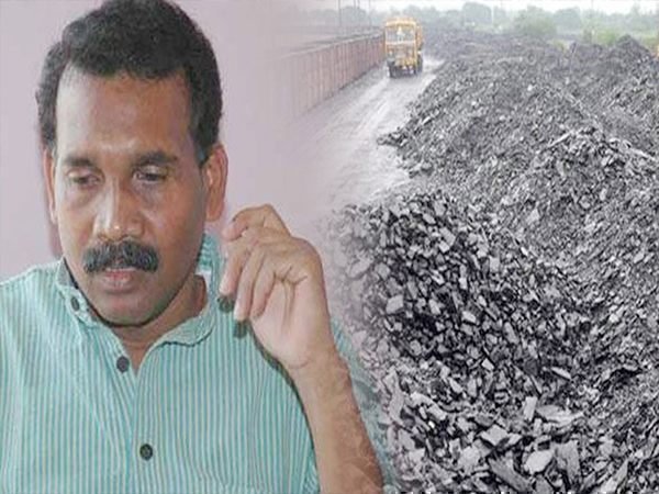  కుమ్మక్కు అయ్యారు