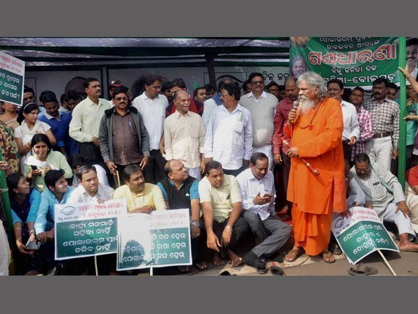 గోదావరి పెన్నా అనుసంధానానికి కృషి