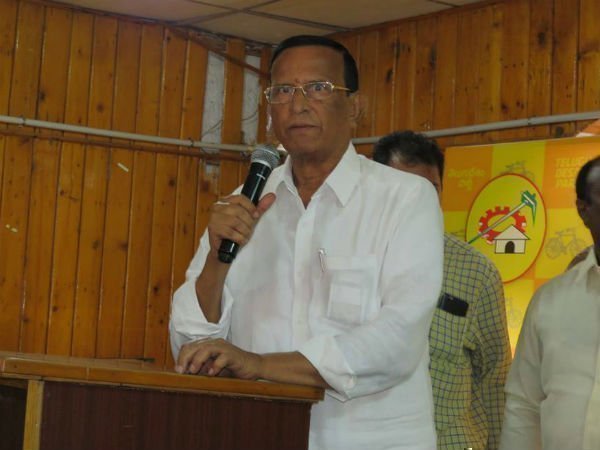 ఎన్టీఆర్‌ను మొసలితో పోలుస్తారా..