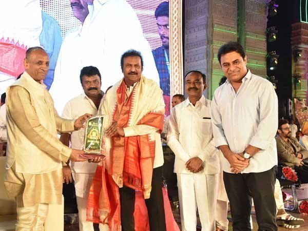 పోరాటయోధుడు కేసీఆర్:మోహన్బాబు.. పోరాటయోధుడు కేసీఆర్:మోహన్బాబు..