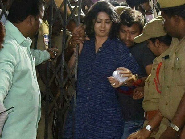 ఒకరి నమూనాలో డ్రగ్స్