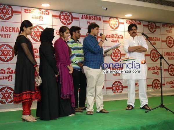 మూడు ప్రత్యామ్నాయాలతోరాష్ట్ర ప్రభుత్వం