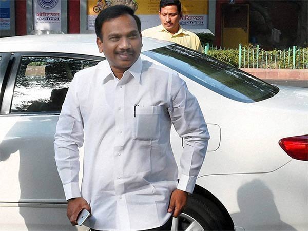 రాజా కళ్లలో నీళ్లు