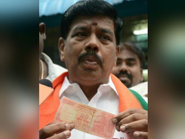  15 మంది అరెస్టు