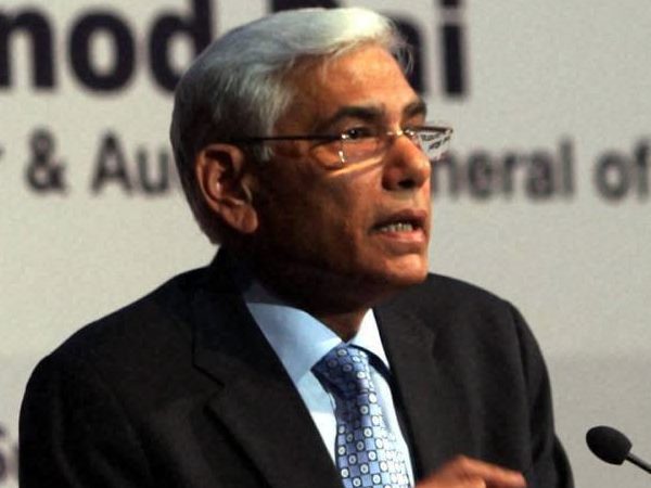  ఐఎఎస్ అధికారిగా