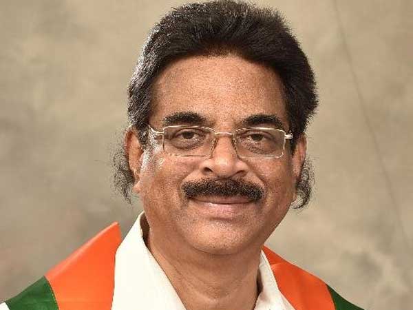 ఢిల్లీ పర్యటనలోనూ విభేదాలు...