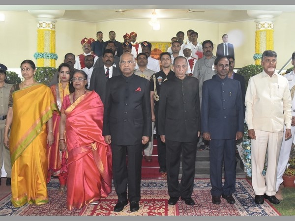 ఏకాంతంగా పవన్ కళ్యాణ్, కేసీఆర్