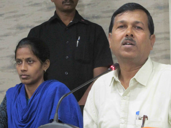  తల్లీకొడుకుల మధ్య భావోద్వేగ సంభాషణ