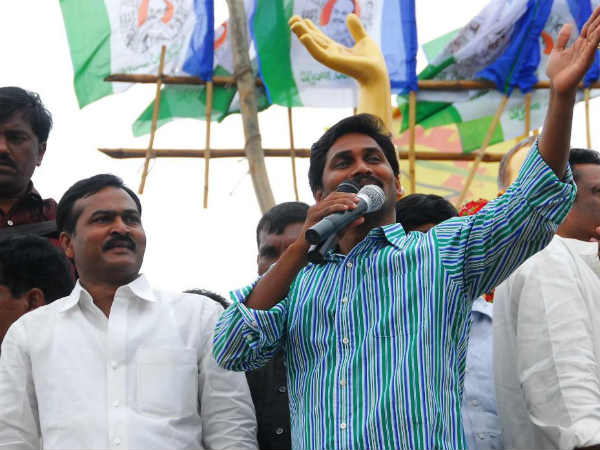 వైసీపీకి పారిపోవడమే తెలుసా అని టిడిపి