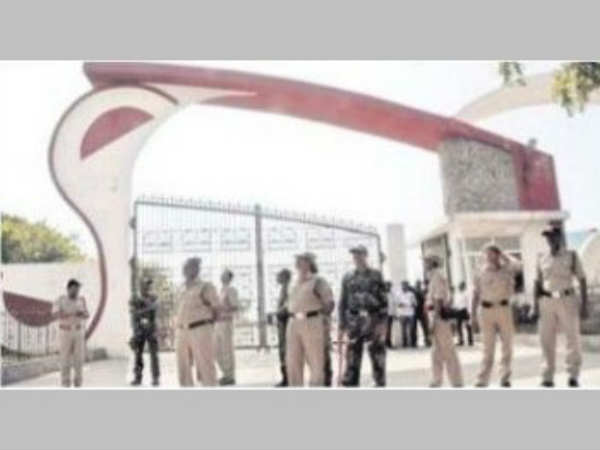  శాంతియుత వాతావరణం నెలకొల్పాలని విద్యార్థులకు సూచన