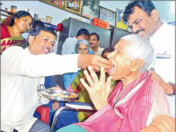 రాజకీయాల్లో చేరే విషయమై త్వరలోనే స్పష్టత ఇస్తా