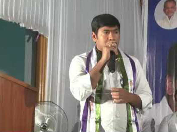 ఆయన ఒక్కరే వచ్చారు..