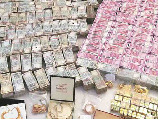 డిపాజిట్లు...అప్పులు...