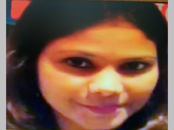  డాక్టర్ అంటూ లక్షలు కాజేసింది..