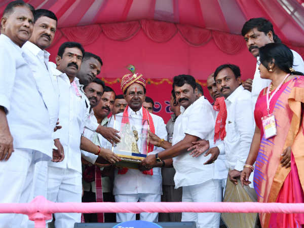  రాజ్‌నాథ్ ఆశ్చర్యపోయారు...