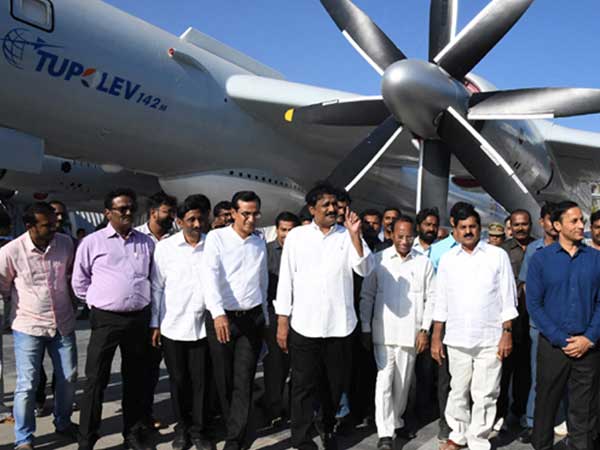  కోలాహలంగా ముగిసిన విశాఖ ఉత్సవాలు 