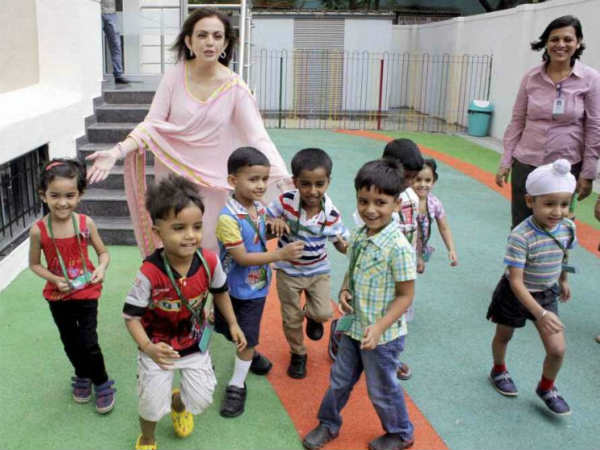 Rs.24 Lakhs Admission Fee in that School.. Still.. Almost Every Bollywood Star Kid Goes To This School in Mumbai