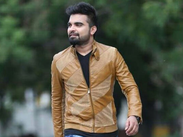 డ్రంకెన్ డ్రైవ్ లో పట్టుబడిన టీవీ యాంకర్ ప్రదీప్ డ్రంకెన్ డ్రైవ్ లో పట్టుబడిన టీవీ యాంకర్ ప్రదీప్