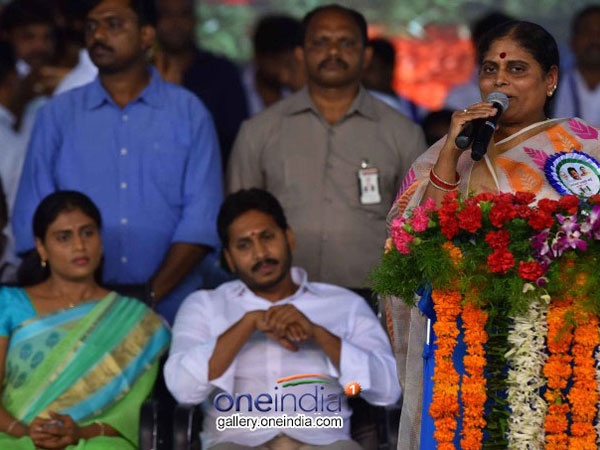 అందుకే వైసీపీకి నిజమైన నేతల కరువు అందుకే వైసీపీకి నిజమైన నేతల కరువు