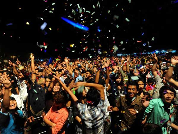  రూ.500 కోట్ల ఆదాయం లభిస్తుందని ఎక్సైజ్ అంచనాలు