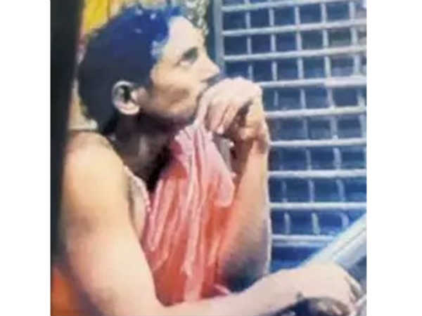 ఇంతకీ...వారెవరంటే... ఇంతకీ...వారెవరంటే...