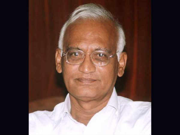 తెలంగాణలో మూడు పార్టీల నుంచి టీఆర్ఎస్‌లోకి లోక్‌సభ సభ్యులు