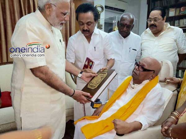  ఆసక్తికర భేటీలు