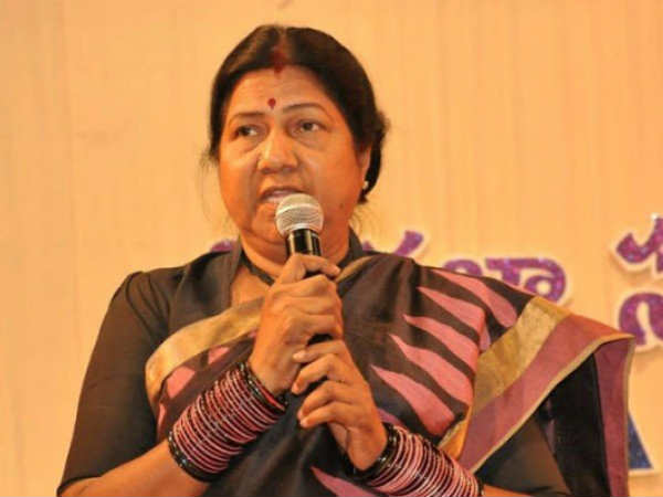 గజల్ శ్రీనివాస్ ఇలాంటివాడా? బాధితురాలికి నన్నపనేని మద్దతు గజల్ శ్రీనివాస్ ఇలాంటివాడా? బాధితురాలికి నన్నపనేని మద్దతు