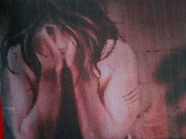 భర్తపై ఇష్టం లేక