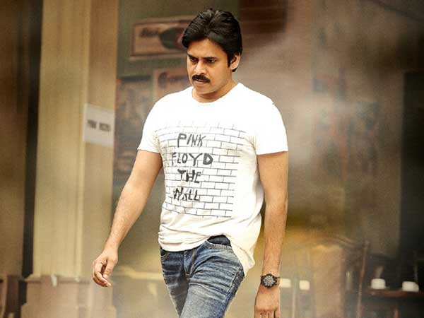 రాజకీయాలపై దృష్టి సారించనున్న పవన్ కళ్యాణ్ రాజకీయాలపై దృష్టి సారించనున్న పవన్ కళ్యాణ్